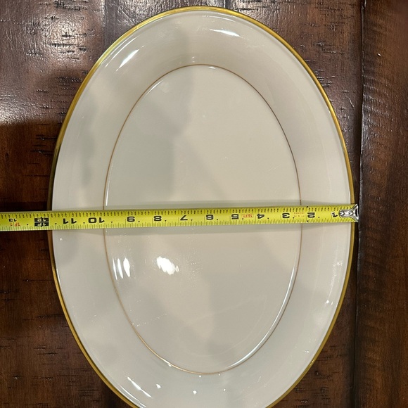 Lenox Eternal Discontinued Platter. This piece has rarely been used. - Picture 3 of 4